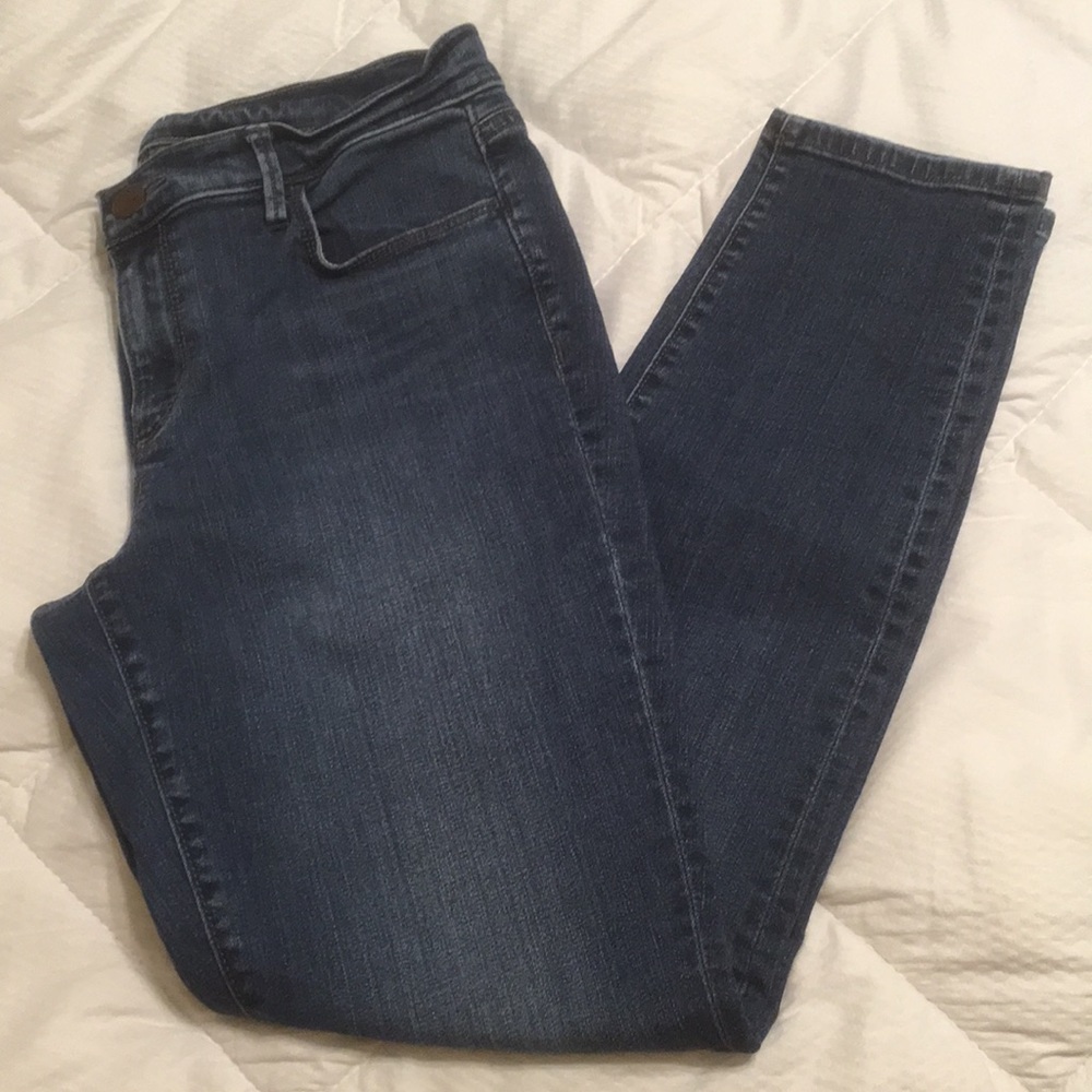 Ann Taylor Loft Jeans. Size 30/10